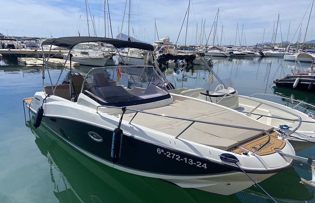 Alquiler_barco_mawiboats_quicksilver_675_sundeck_Dino_13